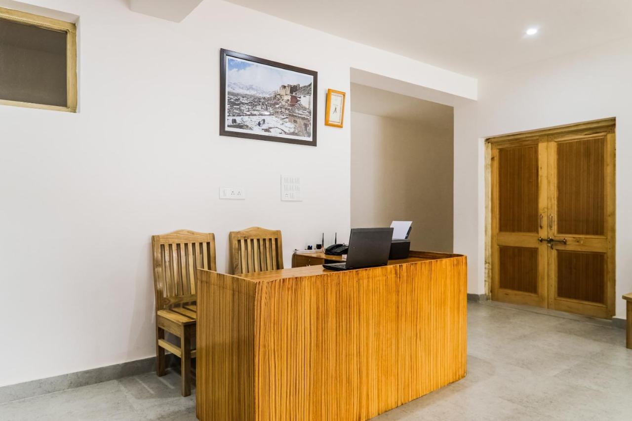 Oyo 72466 Hotel Yuvraj Shivpurī 외부 사진